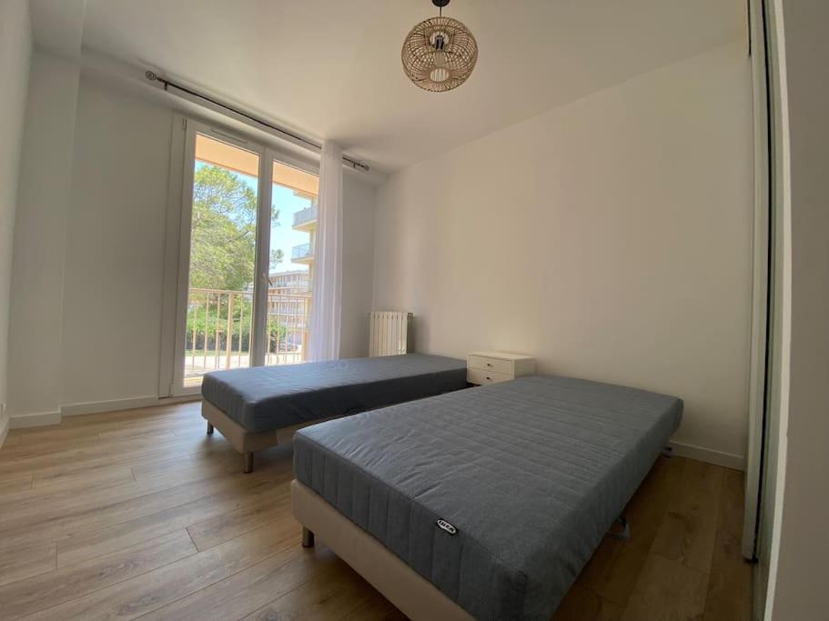 Grand T2 53M2, Proche Plages Et Port , Parking . Apartamento La Ciotat Exterior foto